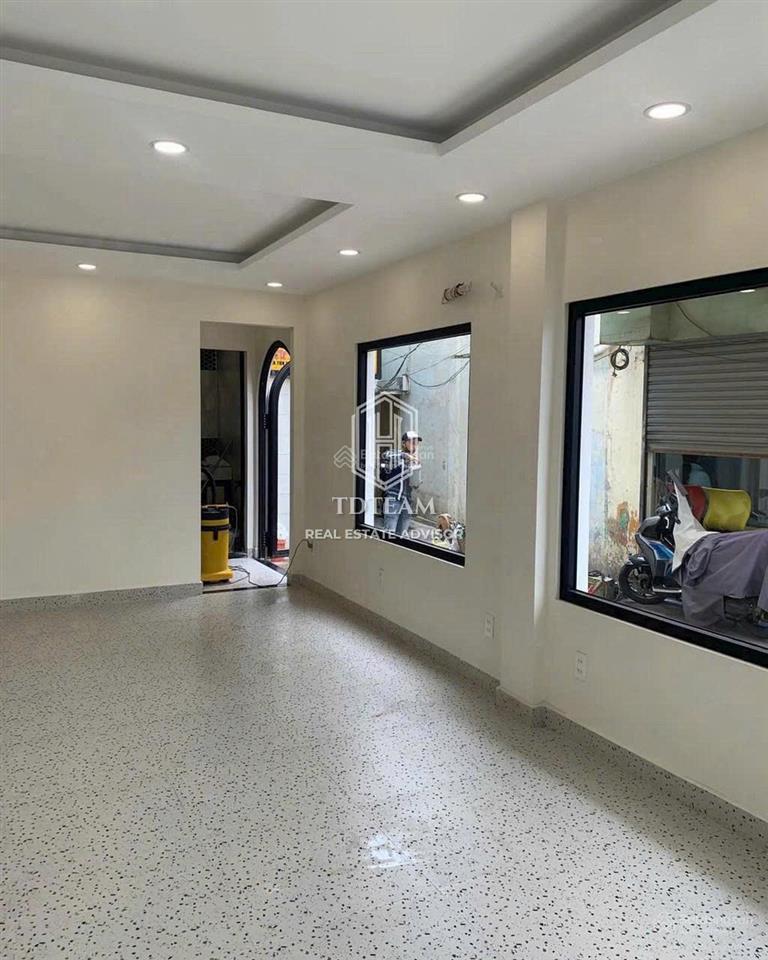 Cho thuê nhà góc 2 mặt tiền 110e lê văn duyệt, q.bình thạnh  trệt lầu, dt 4x13m, chính chủ