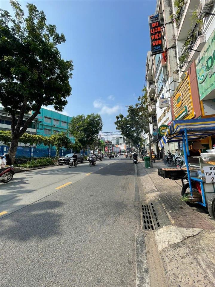 8tầng thang máy  cho thuê nhà 234 lý chính thắng, quận 3  dt 4x15m, giá rẻ 5x chính chủ