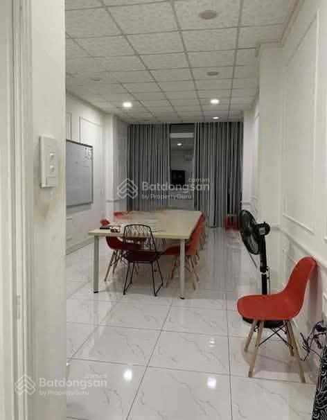 8tầng thang máy  cho thuê nhà 234 lý chính thắng, quận 3  dt 4x15m, giá rẻ 5x chính chủ