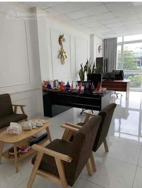 8tầng thang máy  cho thuê nhà 234 lý chính thắng, quận 3  dt 4x15m, giá rẻ 5x chính chủ