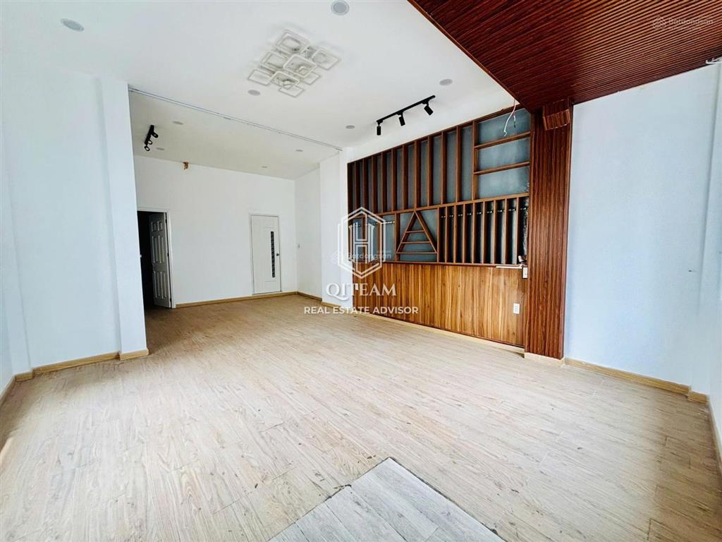 Giá rẻ 32tr  cho thuê nhà 25 nguyễn bỉnh khiêm, p.bến nghé, q1  4tầng, dt 5x10m