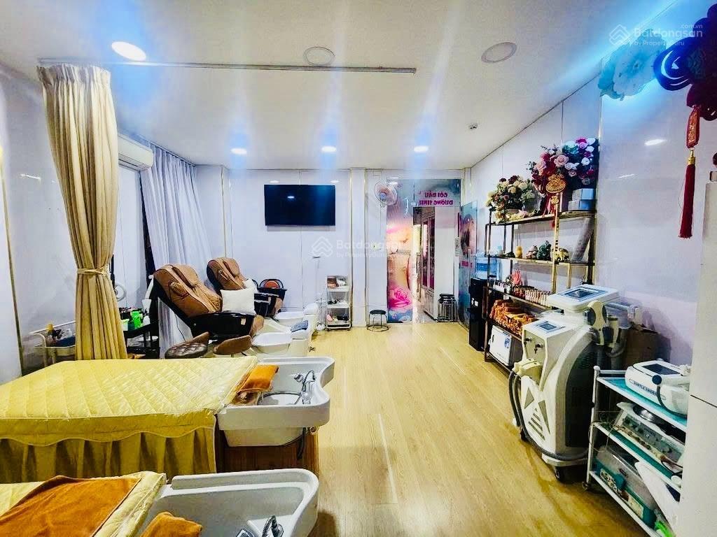Dt 5x20m cho thuê nhà mặt tiền 167 võ văn tần, quận 3  6pn/4wc, chính chủ