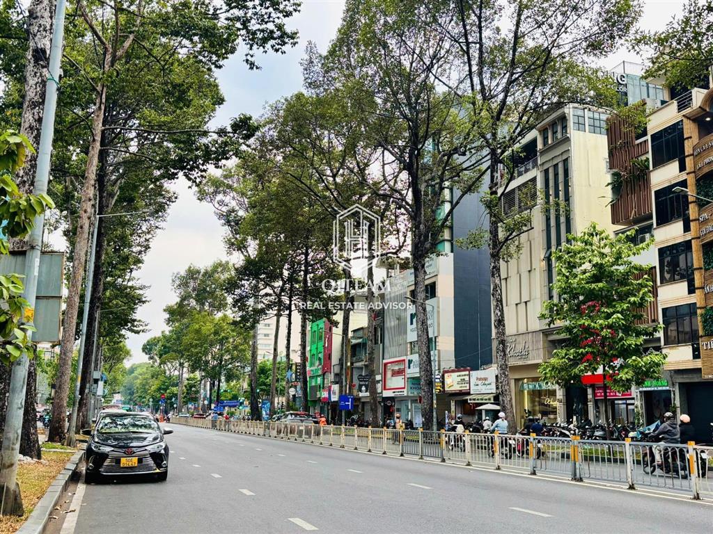 Giá 60triệu  cho thuê nhà 212 trần hưng đạo, q1  dt 4x20m, 5tầng, chính chủ 0901 162 ***