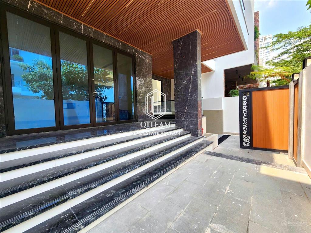 Giá rẻ 7x  cho thuê nhà khu đảo kim cương, quận 2  dtsd 600m2, hầm 4tầng
