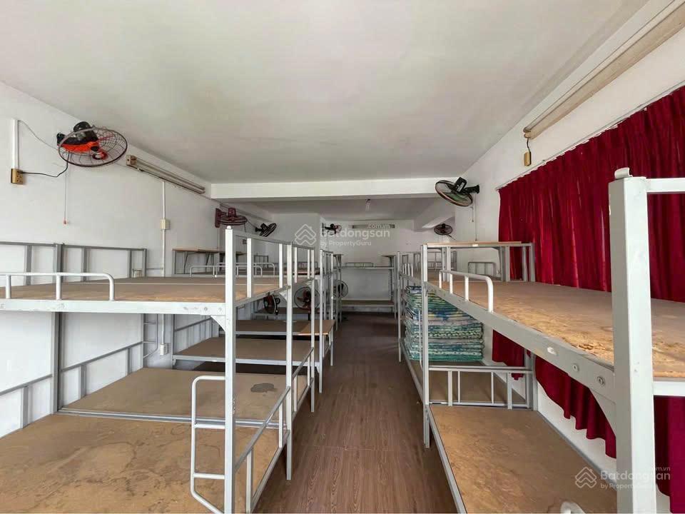 Cải tạo được 25 phòng  cho thuê nhà 7/2 hồ biểu chánh, q. phú nhuận  dt 8x22m,  0901 162 ***