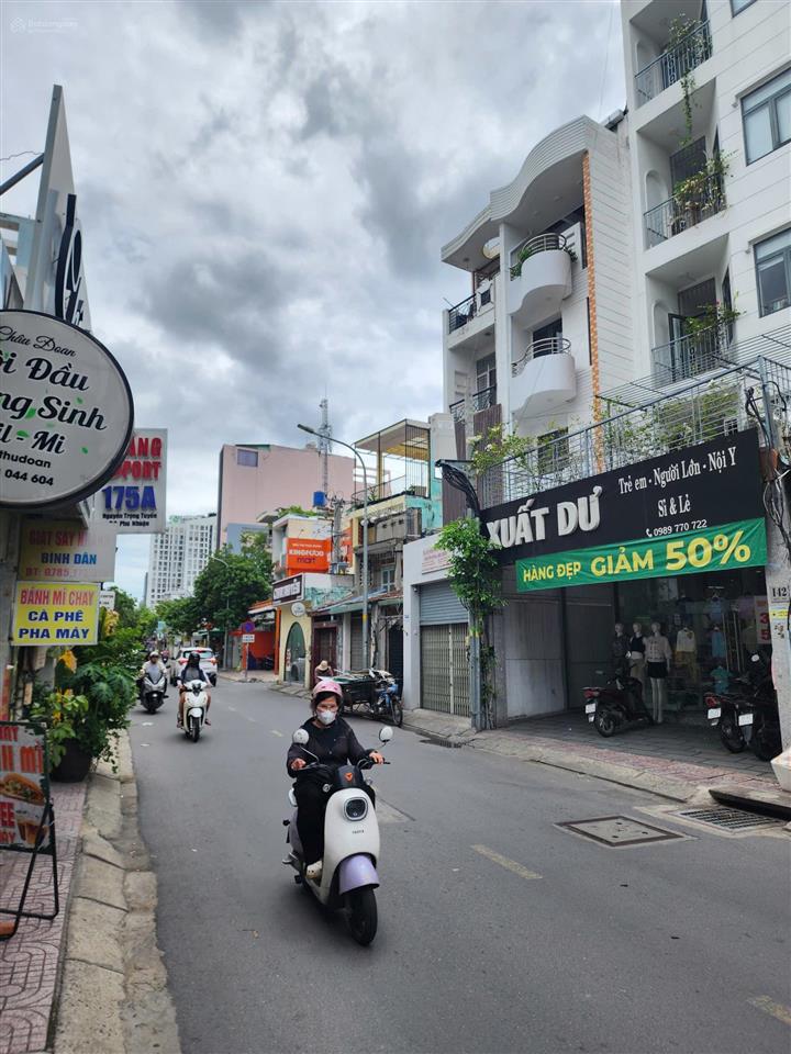 Dt 10x24m  cho thuê nhà 171 nguyễn trọng tuyển, p8, q. phú nhuận  sàn suốt, giá rẻ 70tr
