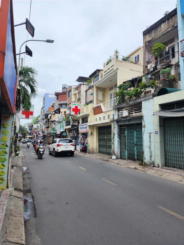 Dt 10x24m  cho thuê nhà 171 nguyễn trọng tuyển, p8, q. phú nhuận  sàn suốt, giá rẻ 70tr