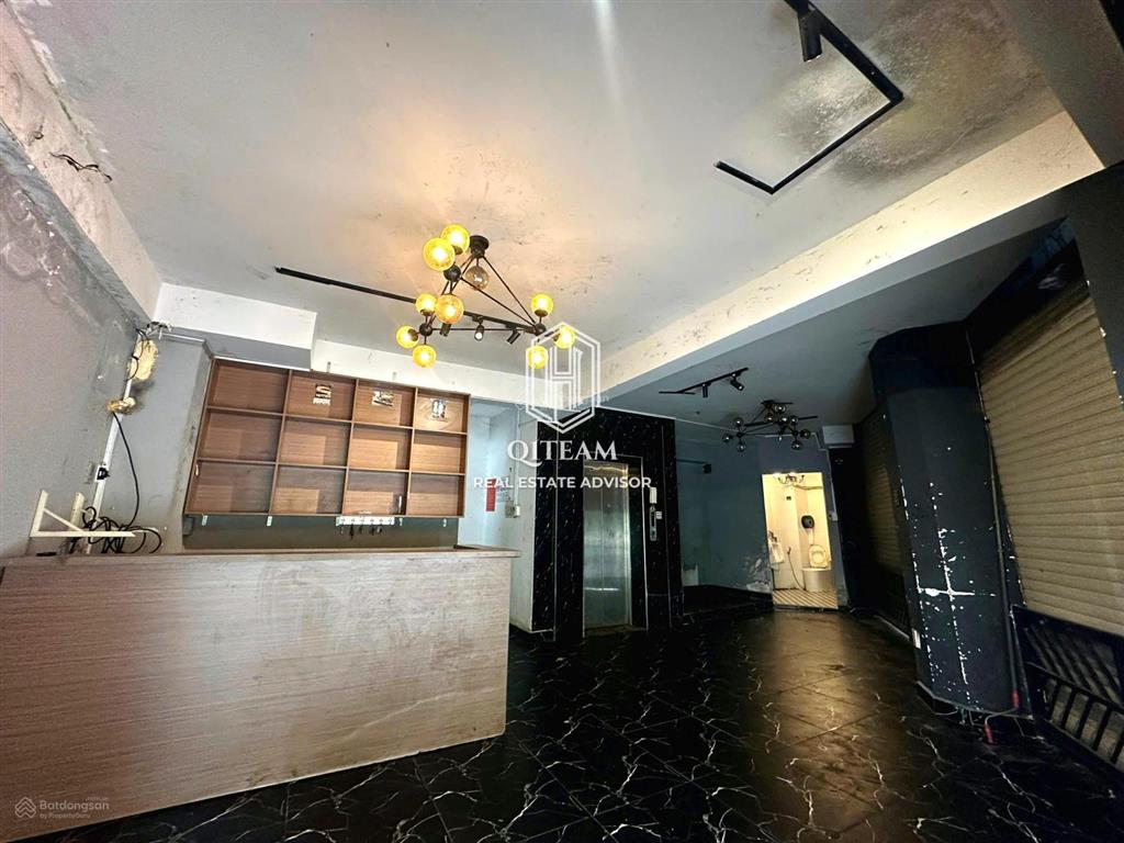 Dts 410m2  cho thuê nhà 812 trường sa, quận 3  thang máy, giá rẻ 6x   0901 162 ***