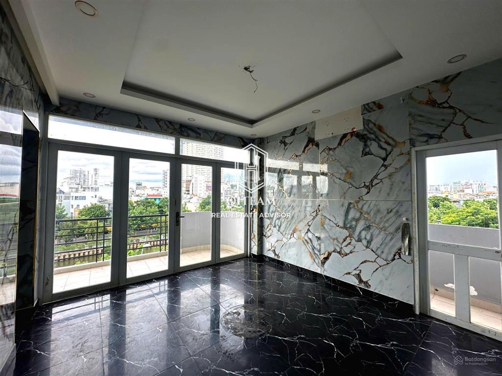 Dts 410m2  cho thuê nhà 812 trường sa, quận 3  thang máy, giá rẻ 6x   0901 162 ***