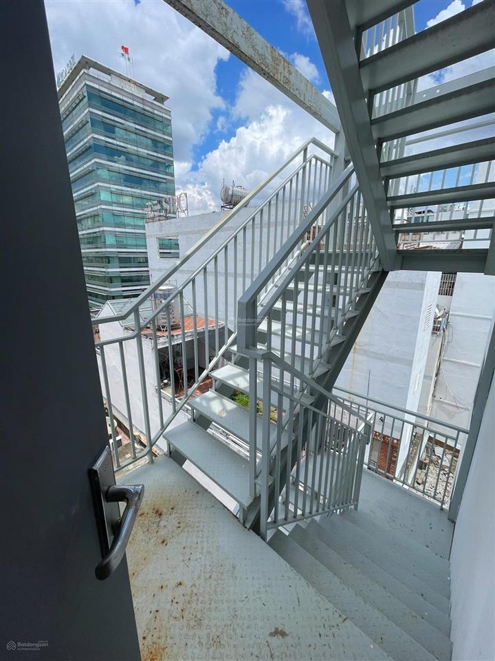 Dts 1800m2  cho thuê building 3  5 hồ xuân hương, quận 3  thang máy, pccc