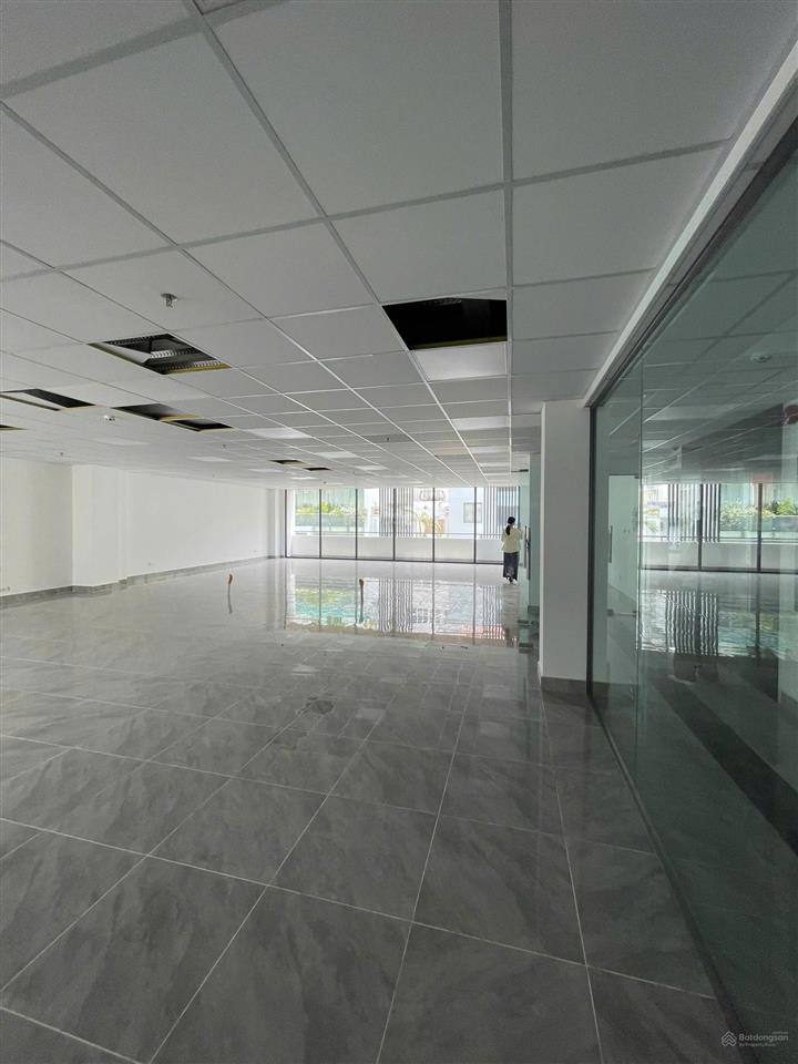 Dts 1800m2  cho thuê building 3  5 hồ xuân hương, quận 3  thang máy, pccc