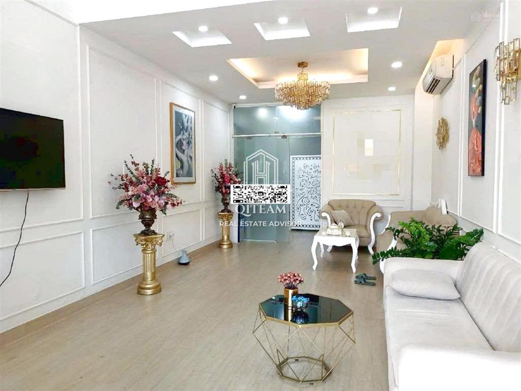 Có thang máy  cho thuê nhà mt thành thái, quận 10  6tầng, giá rẻ 52triệu