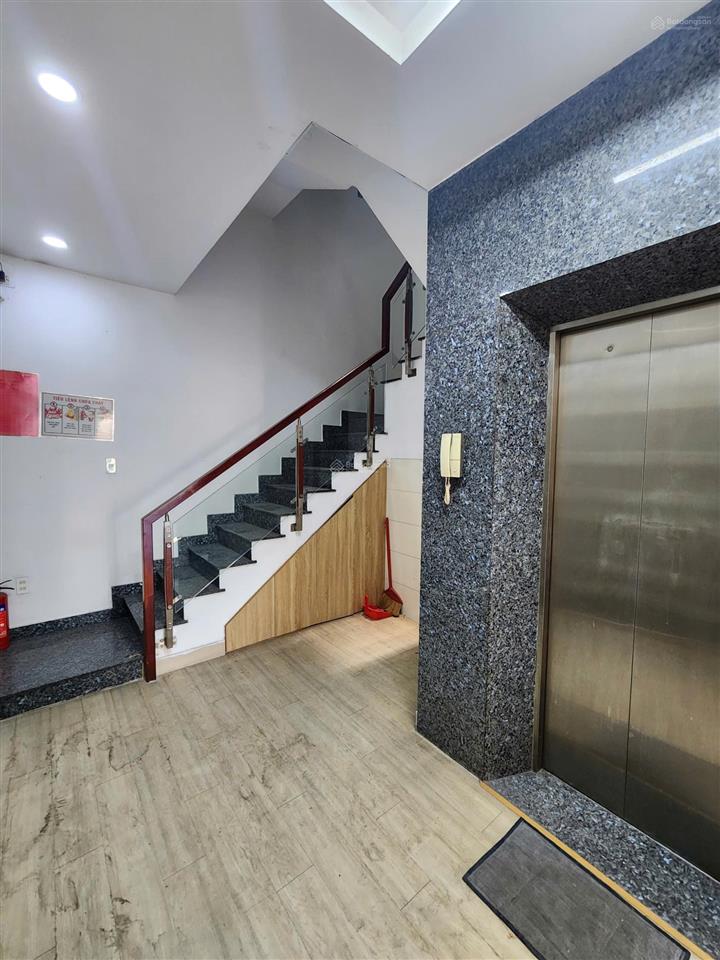 Giá rẻ 52 triệu  cho thuê nhà 34 thành thái, quận 10  7 tầng, có thang máy