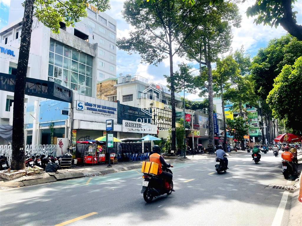 Ngang 6m  cho thuê nhà 29 cao thắng, quận 3  trệt lầu   0901 162 ***