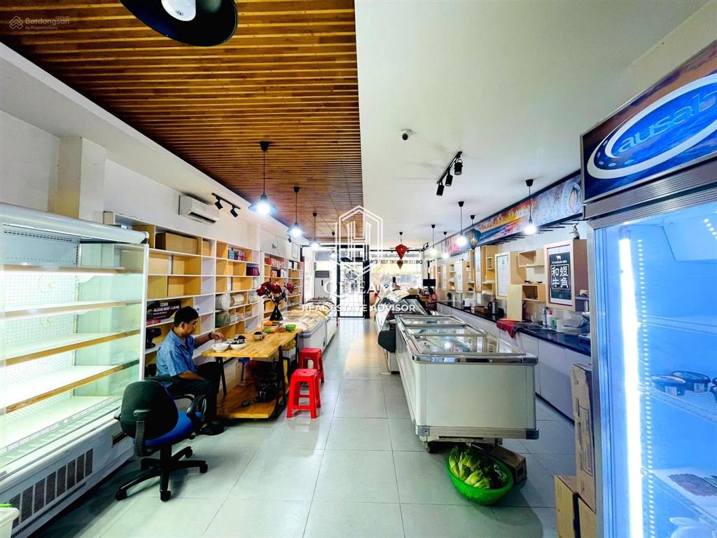 Ngang 6m  cho thuê nhà 29 cao thắng, quận 3  trệt lầu   0901 162 ***