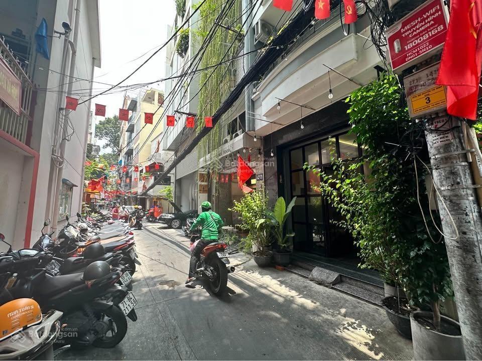 Giá rẻ 3x  cho thuê nhà 382 nguyễn thị minh khai, quận 3  dt 4x17m, 4 tầng