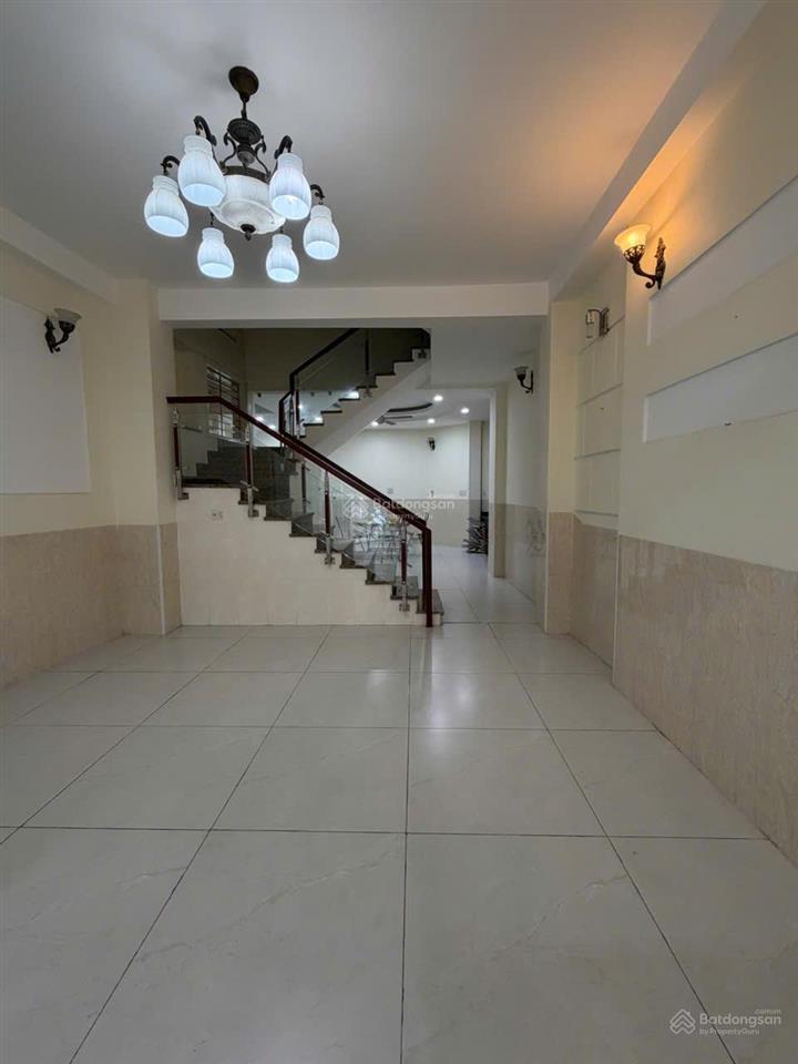6pn/5wc  cho thuê nhà 451 huỳnh văn bánh, q.phú nhuận  dt 5,3x16m, giá 3x