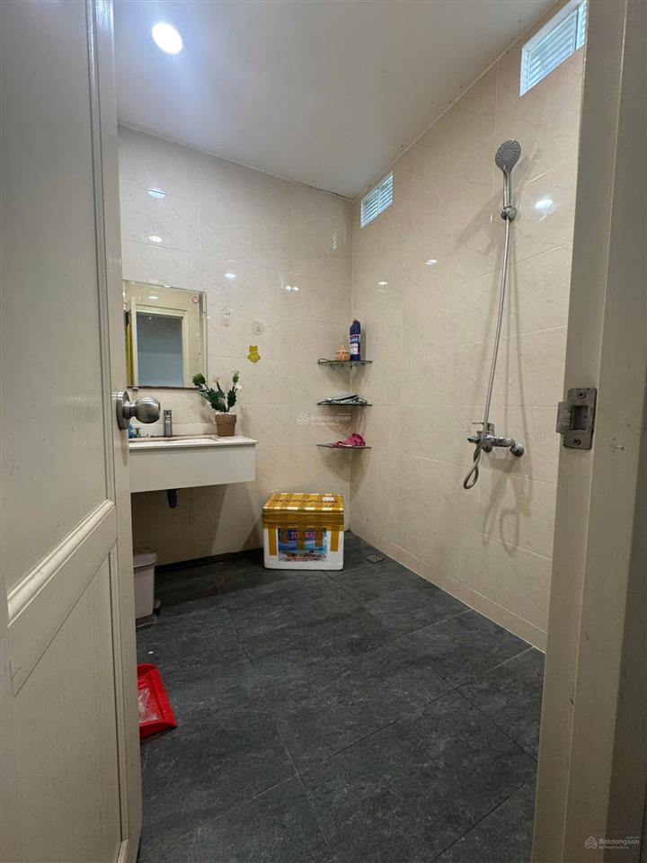 Giá rẻ 3x  cho thuê nhà mặt tiền võ văn tần, quận 3  4 tầng, đoạn đẹp 2 chiều