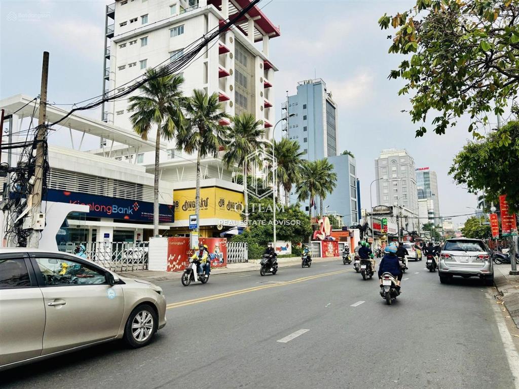 Giá rẻ 50tr  cho thuê nhà 110a cách mạng tháng 8, q3  dt 6x30m, 4tầng  0901 162 ***