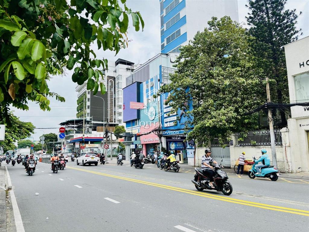 Giá rẻ 50tr  cho thuê nhà 110a cách mạng tháng 8, q3  dt 6x30m, 4tầng  0901 162 ***