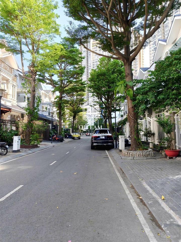 Cho thuê biệt thự sài gòn pearl, p22, q. bình thạnh  hầm 3 tầng  0901 162 ***