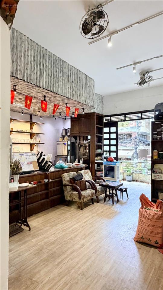 Dts 700m2  cho thuê nhà 436a ba tháng hai, quận 10  dt 9x20m, hầm 4 tầng