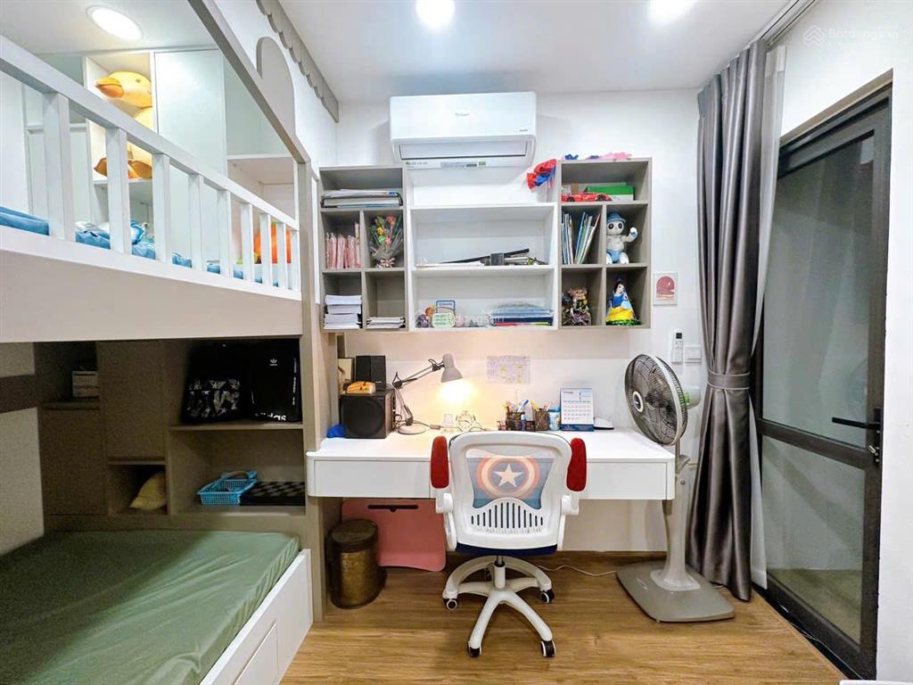 Chính chủ cần bán căn 2n góc 60m2 tòa l4 bc đông nam có sổ giá 4,9tỷ le grand jardin sài đồng
