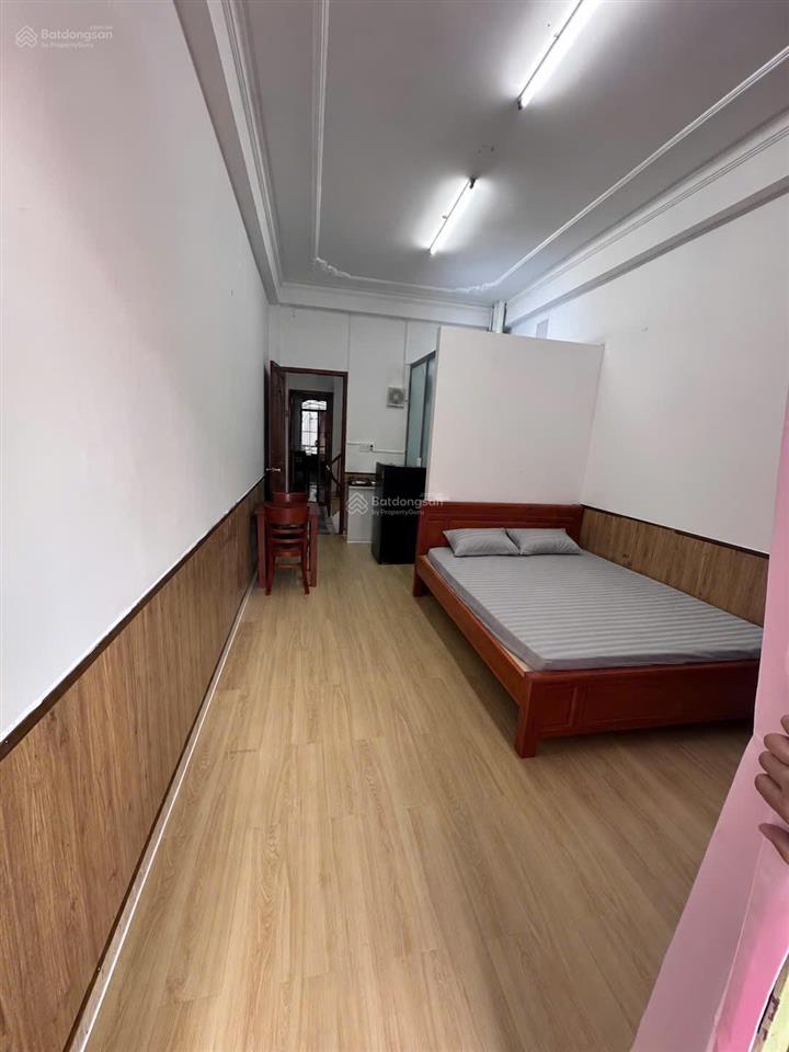 Cho thuê chdv 40m2 (kế bên etown cộng hoà) full nội thất  phòng tách bếp  ban công rộng