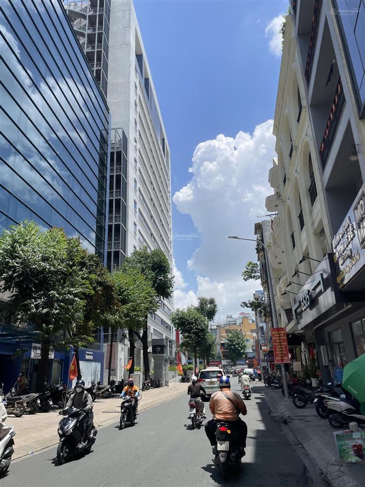 Cho thuê chdv 40m2 (kế bên etown cộng hoà) full nội thất  phòng tách bếp  ban công rộng