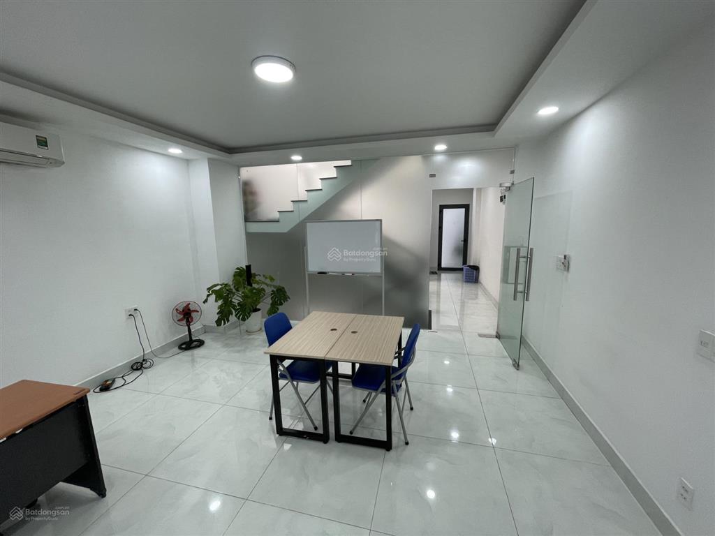 5tr500 văn phòng giá rẻ cityland  full tiện nghi