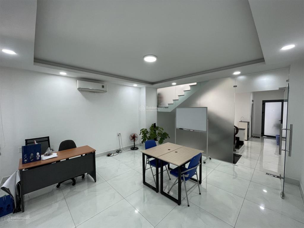 5tr500 văn phòng giá rẻ cityland  full tiện nghi