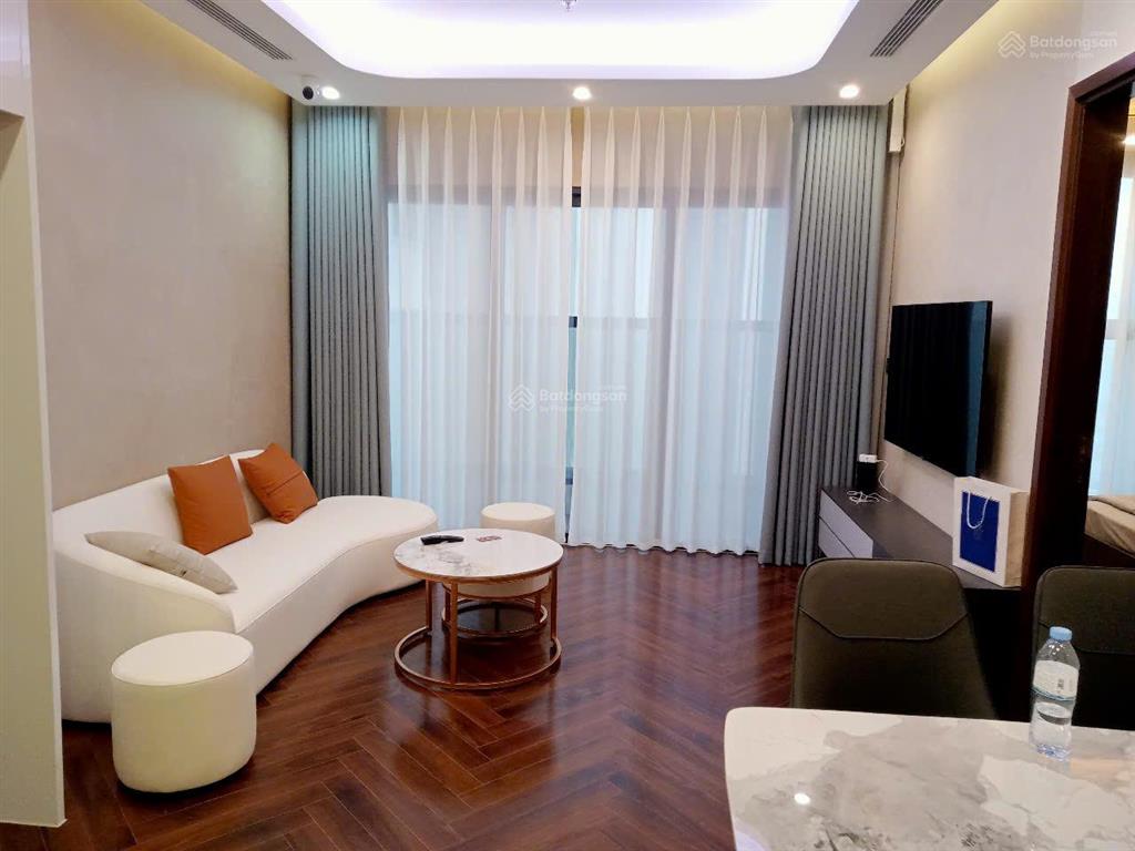 Cho thuê căn 2pn diamond crown giá 12 triệu  hướng đông nam mát mẻ  giá tốt