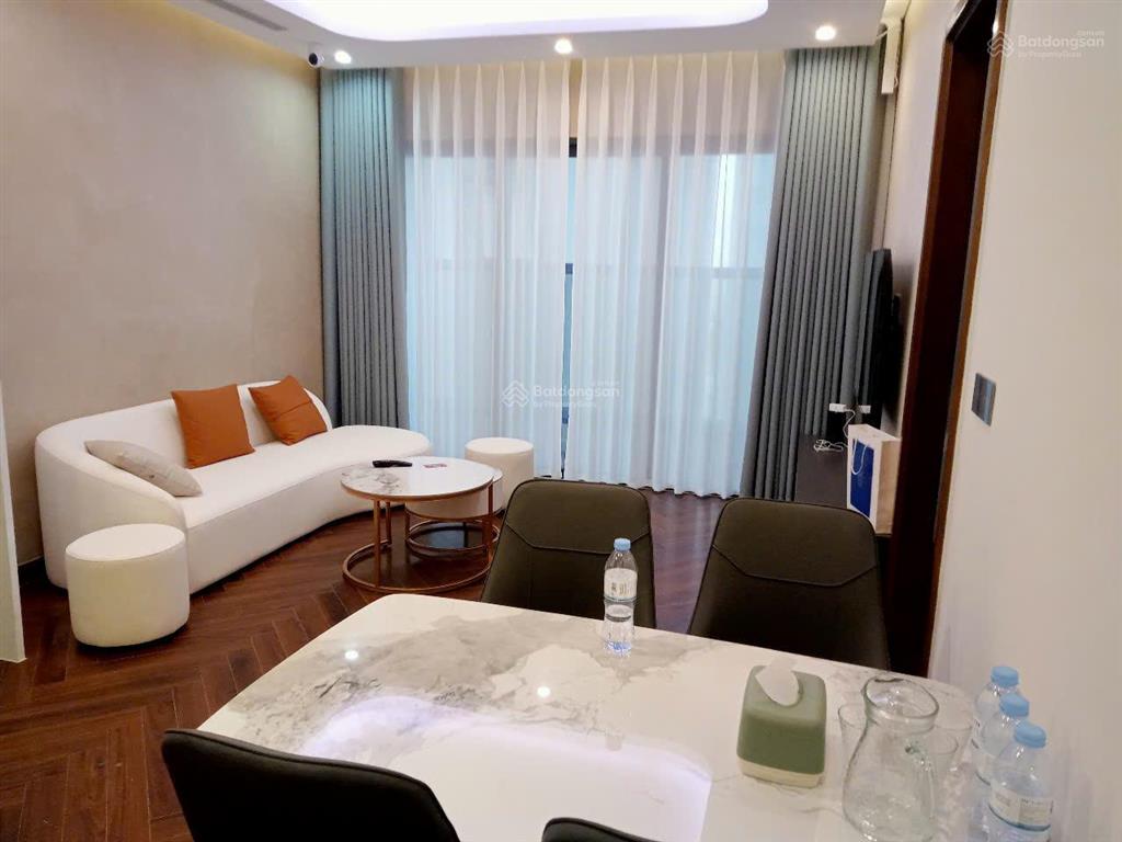 Cho thuê căn 2pn diamond crown giá 12 triệu  hướng đông nam mát mẻ  giá tốt