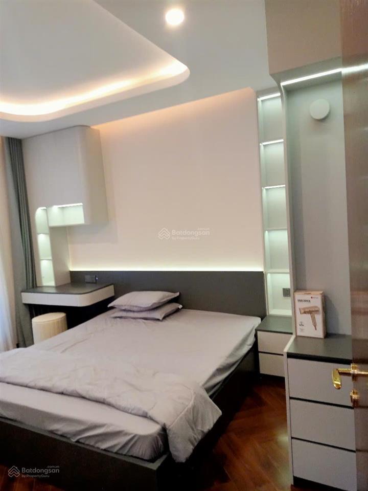 Cho thuê căn 2pn diamond crown giá 12 triệu  hướng đông nam mát mẻ  giá tốt