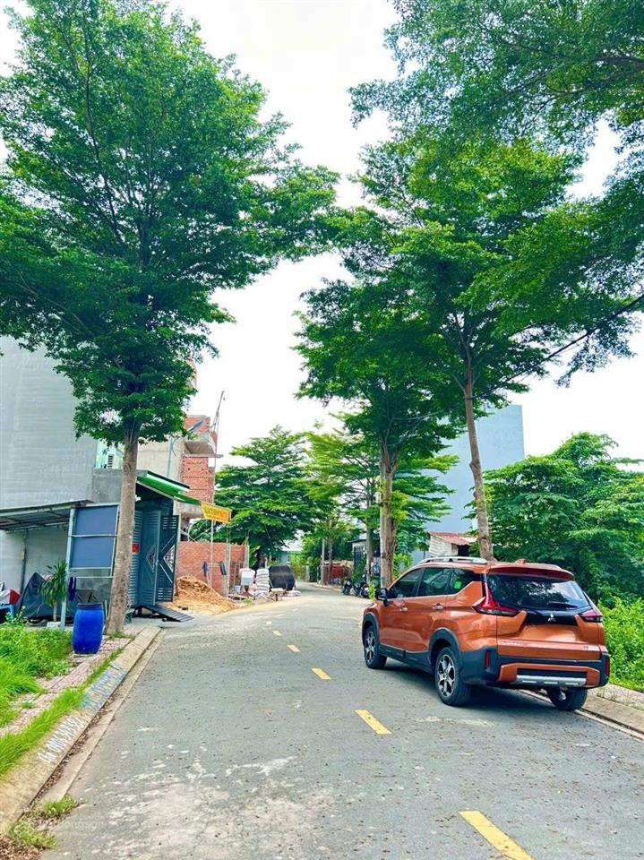 Cần bán lô đất hẻm 545 nguyễn xiển 62m 4tỷ150