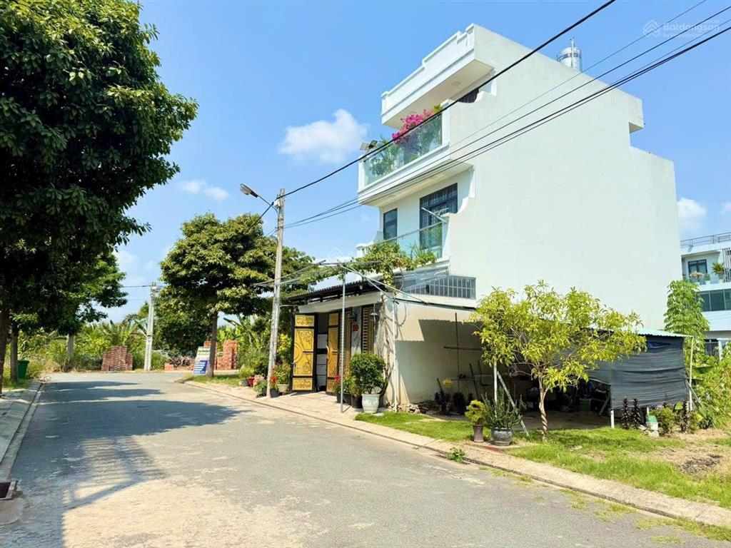 Cần bán lô đất hẻm 545 nguyễn xiển 62m 4tỷ150