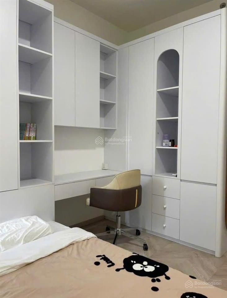 Gần chợ gò vấp ch 51m2 ở ngay,view sân bay ,nội thất thông minh âm tường  tiện lợi ,thuê 12 triệu