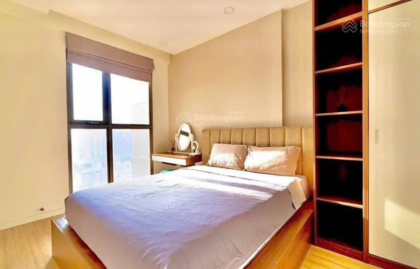 Ch tầng cao 2pn / 53m2 ( 2 tỷ 12 ) bao vat, shr , giáp bình thạnh ,view sân bay tphcm ,bank 10 năm