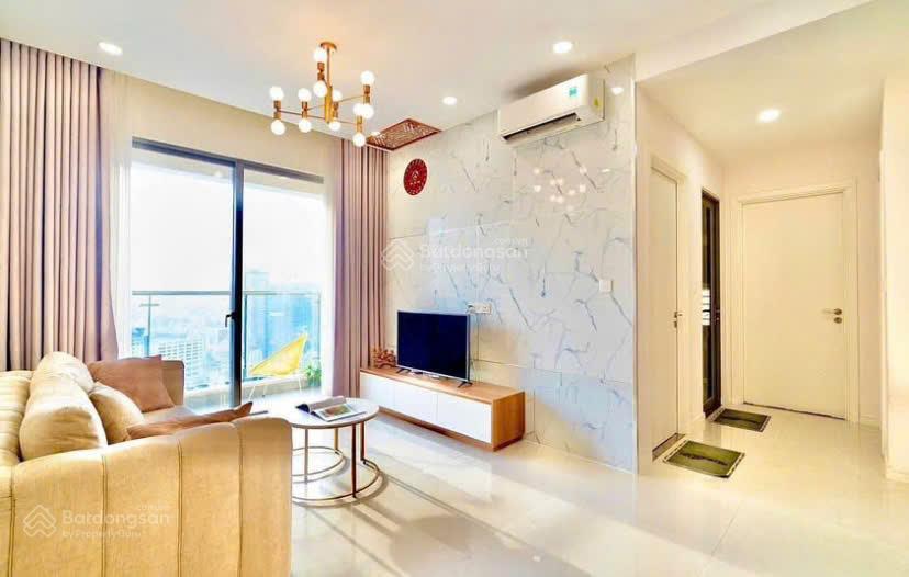 Ch tầng cao 2pn / 53m2 ( 2 tỷ 12 ) bao vat, shr , giáp bình thạnh ,view sân bay tphcm ,bank 10 năm