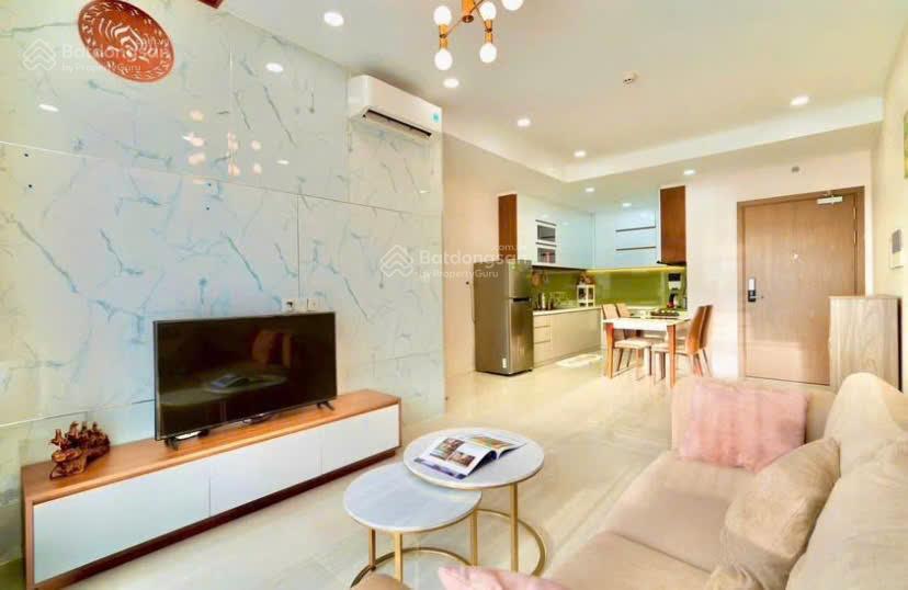 Ch tầng cao 2pn / 53m2 ( 2 tỷ 12 ) bao vat, shr , giáp bình thạnh ,view sân bay tphcm ,bank 10 năm