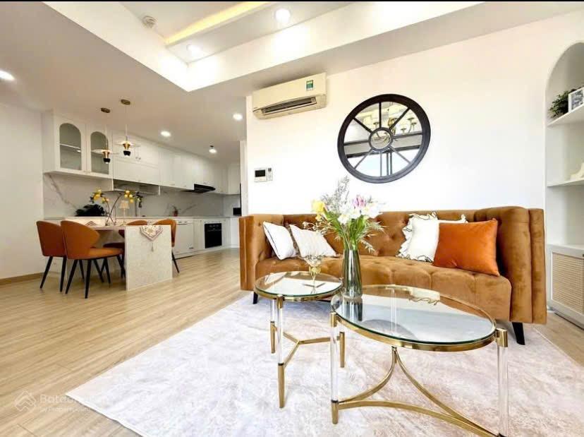 Chu văn an  ch góc 51m2 / 2 tỷ 1 ,sổ hồng, công chứng ,bank góp nhẹ nhàng 78 triệu, view sân bay