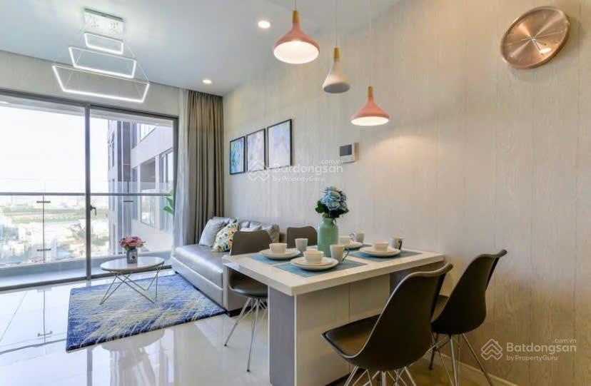 Trung tâm hcm , 54m2 / 2 tỷ 17 , shr công chứng , view hồ bơi , tầng cao ,góp 10 năm lãi ưu đãi