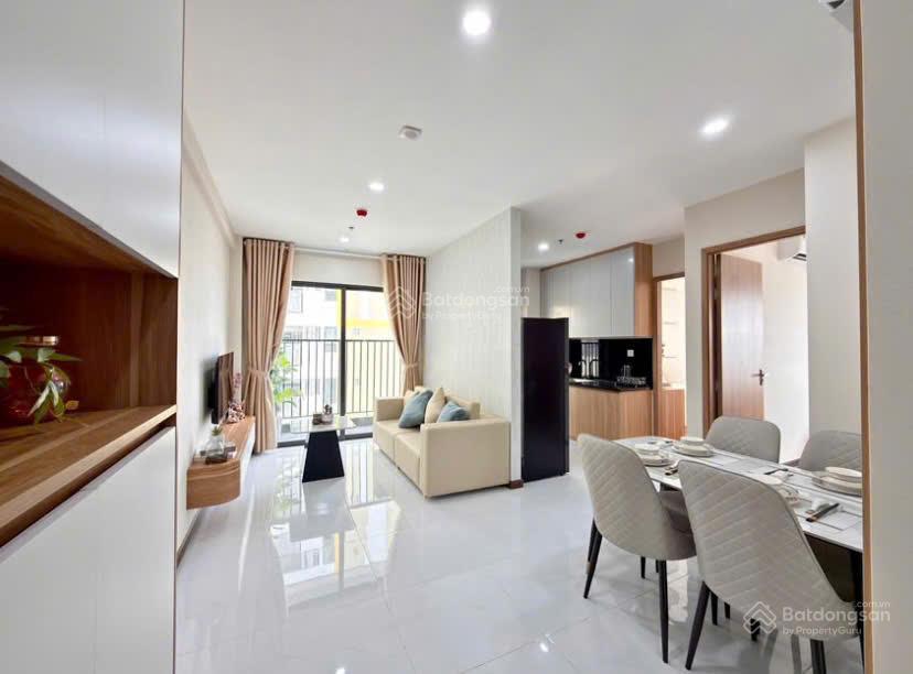 Về quê định cư (bán gấp) ch 2 tỷ 2  55m2, sổ sẵn, bao phí, hoàn thiện 100%, vay bank 80%