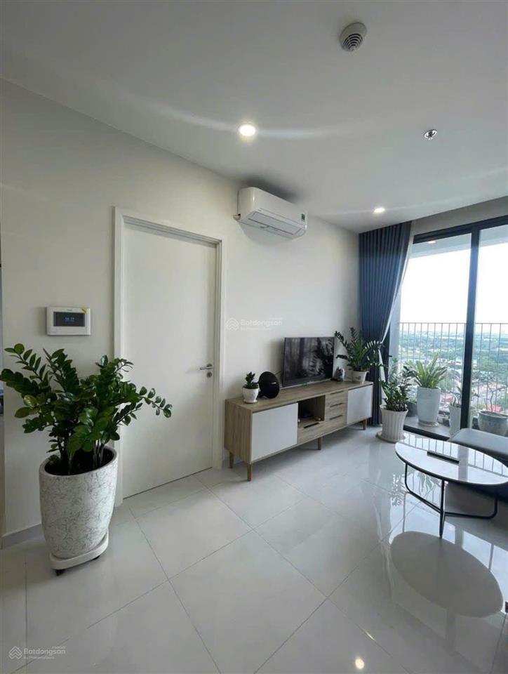 Thiện chí bớt 200 triệu lấy lộc, ch 51m2 (2 tỷ 3), sổ sang tên, view góc xinh, thuê 12 triệu