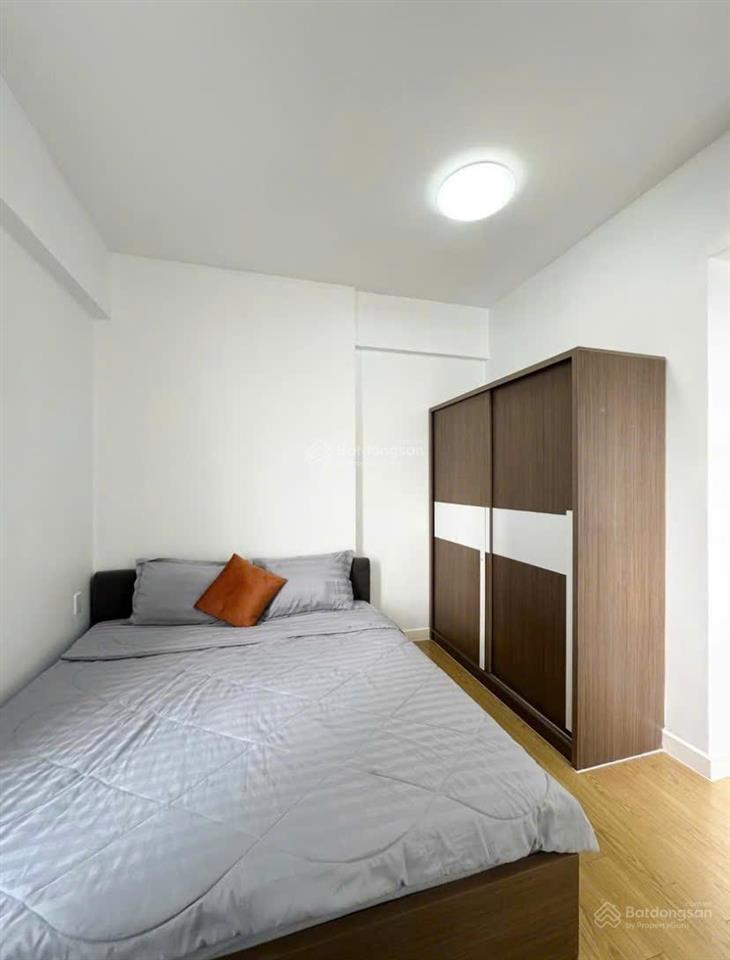 Tầng 8, 2pn  2wc, sổ sang tên, gần chợ gò vấp, tầng cao ngắm view góc cầu bến phà, thuê 13 triệu