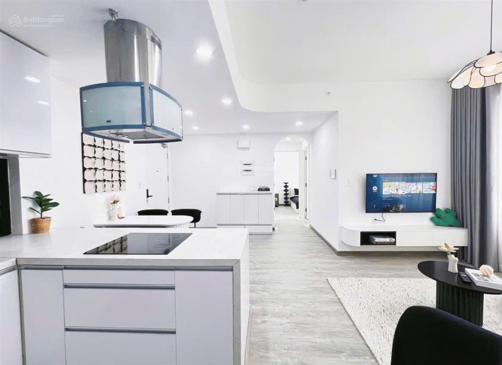 Chợ bà chiểu, ch, sổ hồng bao phí, thang máy, 55m2 view góc đẹp lung linh, dọn vali ở ngay