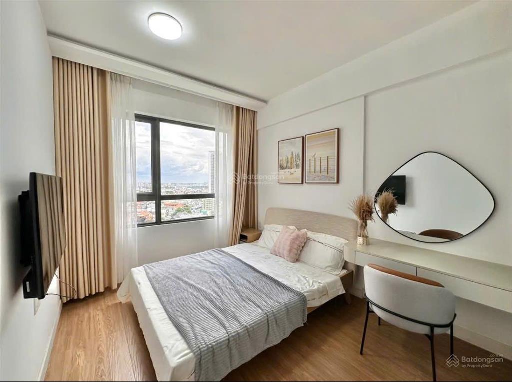 Chính chủ (bán gấp) 2pn, 2wc, nguyên hồng, dọn ở liền, vay 65% duyệt nhanh, giá 2 tỷ (49m2)