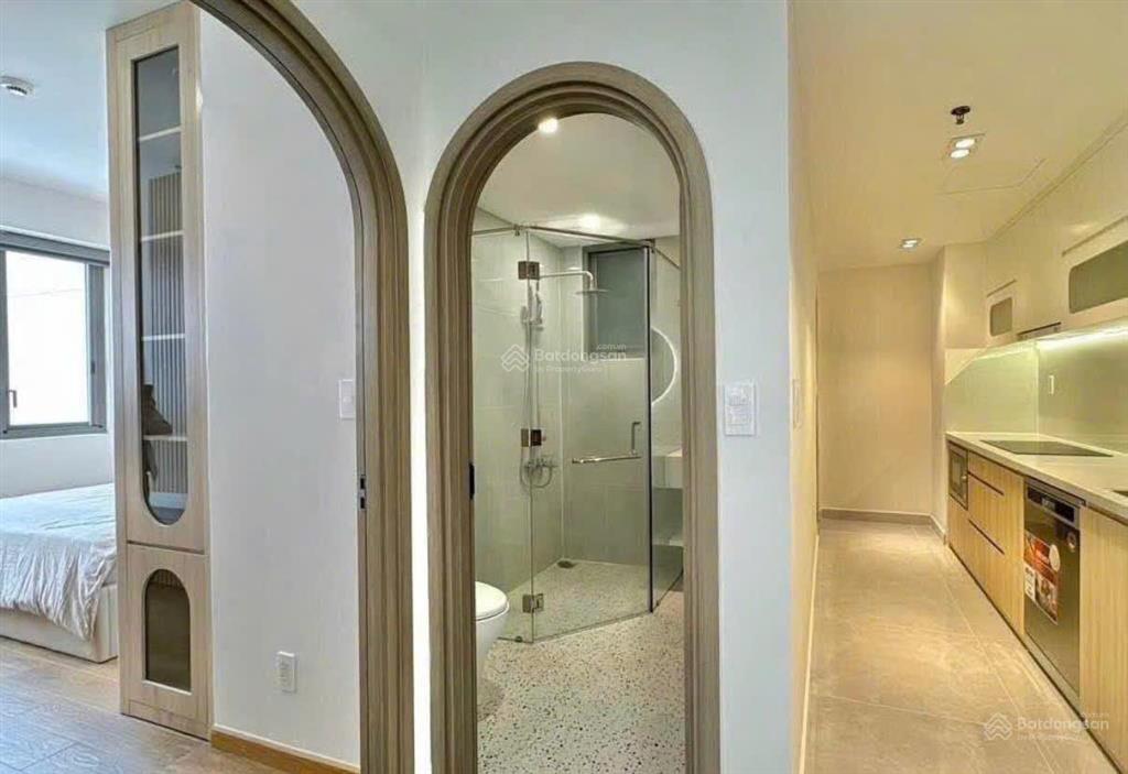 Dọn ở ngay, chủ (cắt lỗ), 2pn, 2wc, tầng trung, hướng phong thủy tốt, 2 tỷ 15 sổ sẵn, mới 100%