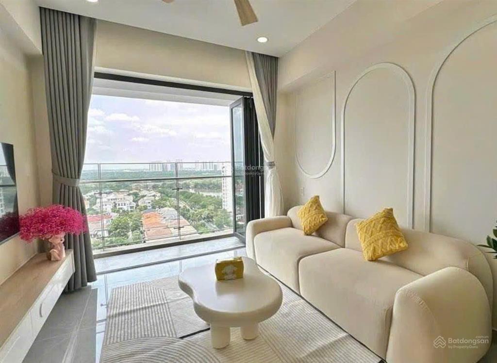 Dọn ở ngay, chủ (cắt lỗ), 2pn, 2wc, tầng trung, hướng phong thủy tốt, 2 tỷ 15 sổ sẵn, mới 100%