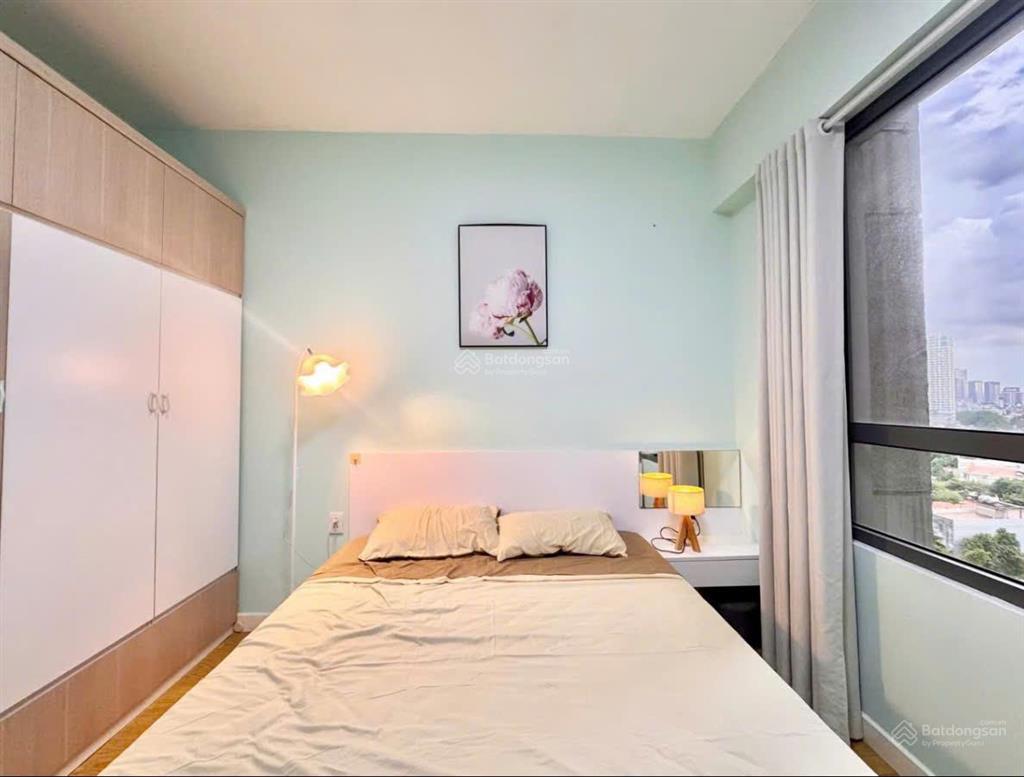 2 tỷ 3 chồng tiền bớt ít, sổ riêng sẵn, 2pn, 2wc tầng 8, vay 75% nhẹ nhàng, thuê 14 triệu,